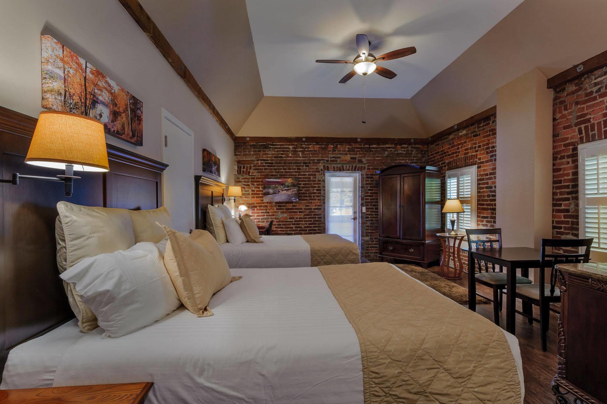 Grass Valley Courtyard Suites Exterior foto
